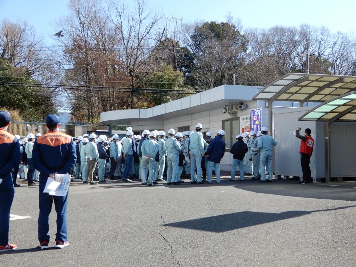 【避難・点呼訓練】
所員全員による避難・点呼